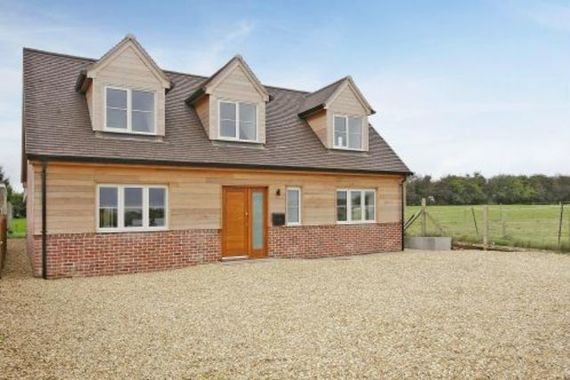 3 bedroom Detached t...